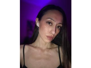 Click to chat with model BellaNight